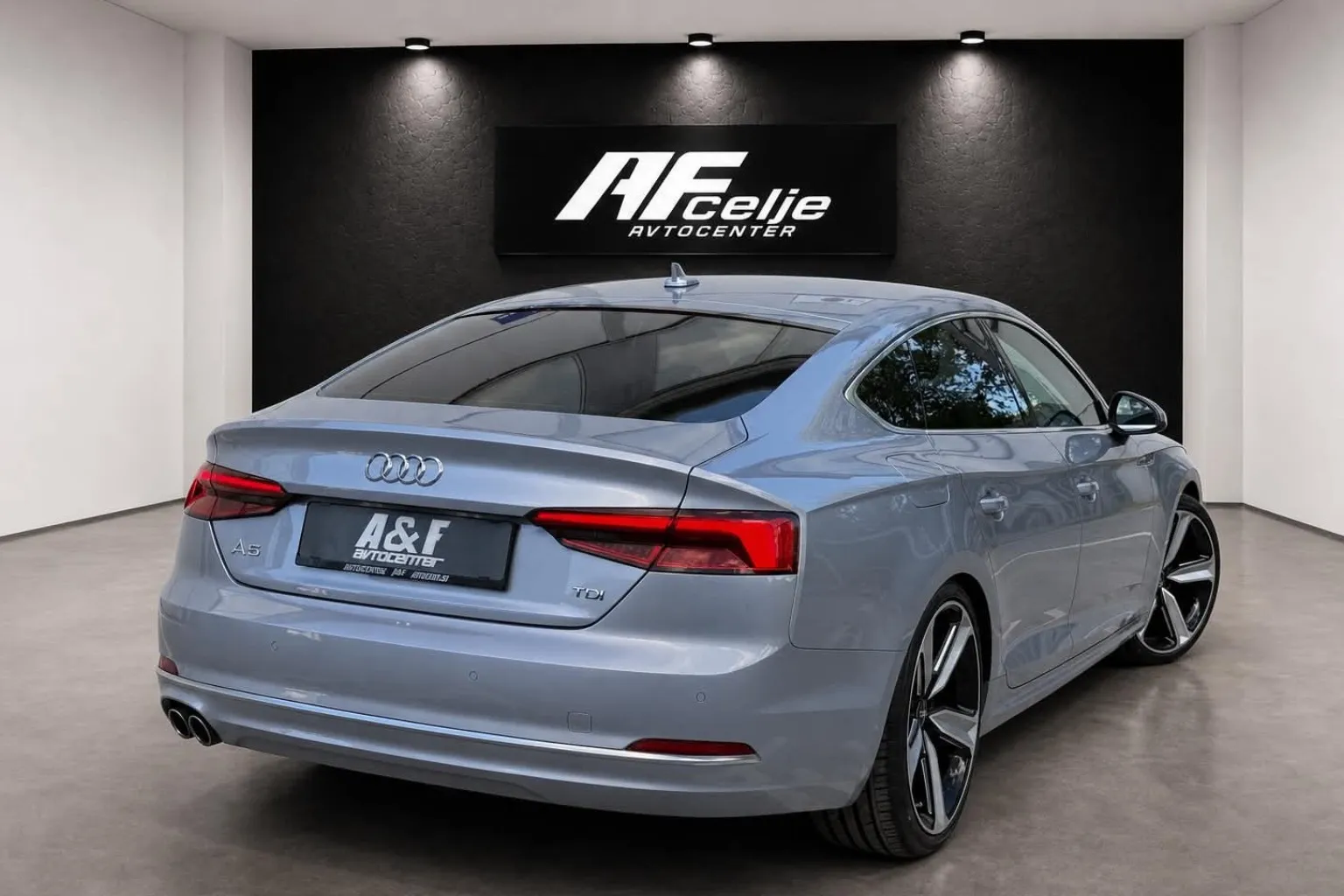 Zunanja slika - Audi A5 Sportback - 2.0TDI-AUT-S LINE-90.000km-VIRTUAL-LIZING ZA TUJ.. - 4