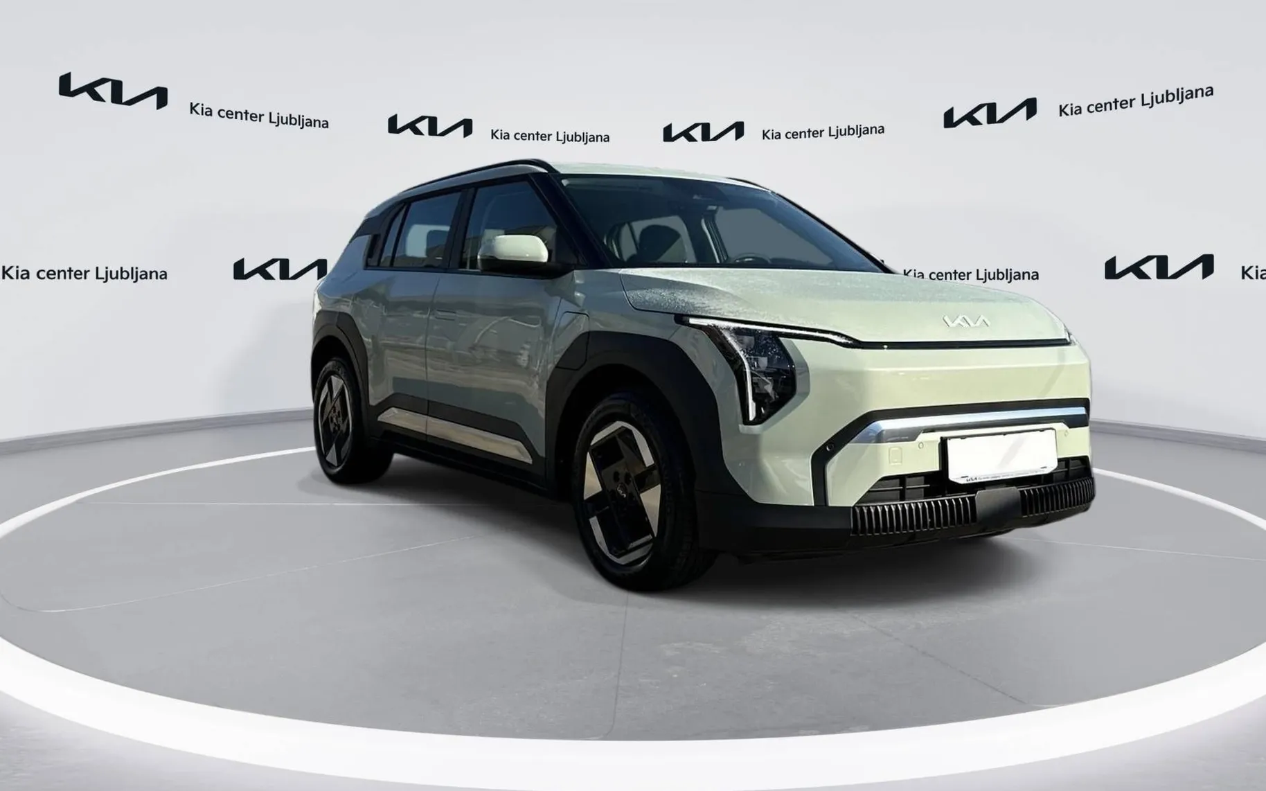 Zunanja slika - KIA EV3 - STAR 58.3 kWh baterija - 3