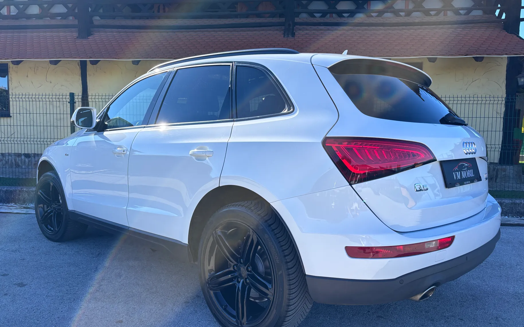 Zunanja slika - Audi Q5 - 2.0 TDI QUATTRO - S LINE-PANO-20 COL-VEL.SERV-KLJUKA - 4