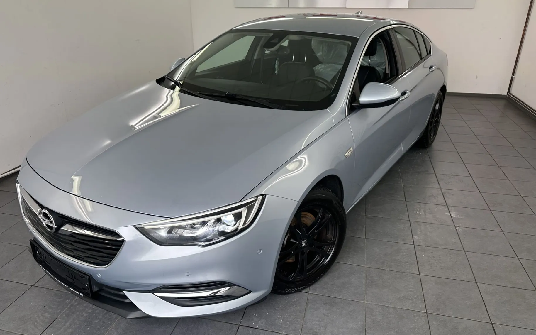 Zunanja slika - Opel Insignia - 2.0 CDTI Innovation.NEMŠKI+4ALU.KAMERA.USNJE.DIZEL - 3