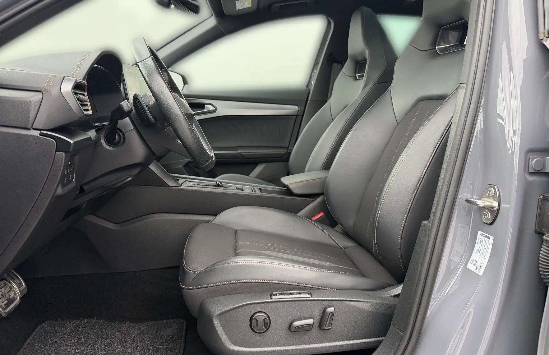 Zunanja slika - Cupra Formentor - VZ 1.4 eHybrid DSG-Panorama-Mrtvi kot-ACC-Kamera.. - 7
