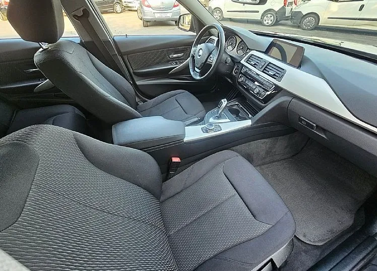 Zunanja slika - BMW Serija 3 - Touring: 318D AVT. LED-NAVIGACIJA-ALU PLATIŠČA-PDC - 11