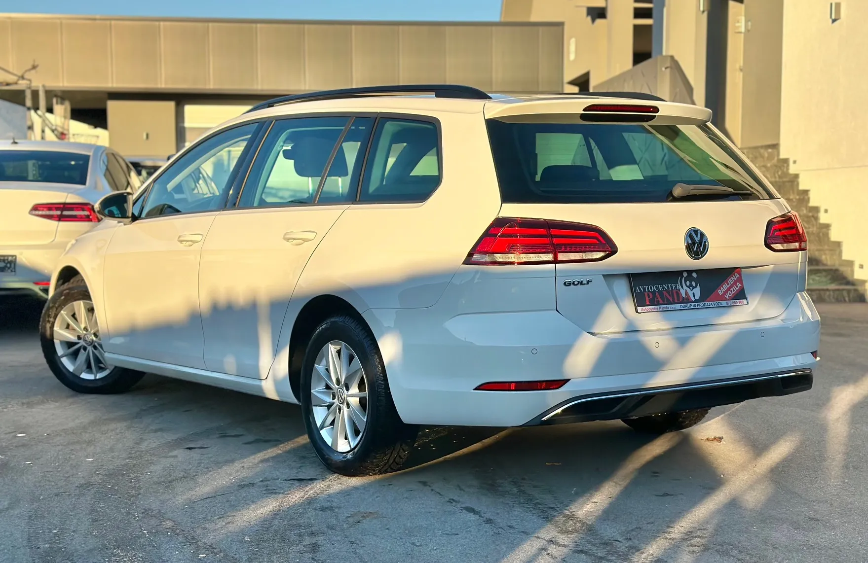 Zunanja slika - VW Golf - Variant 1,6 TDI BMT Comfortline+SLO+1.LASTNIK+ALU+BREZ - 3