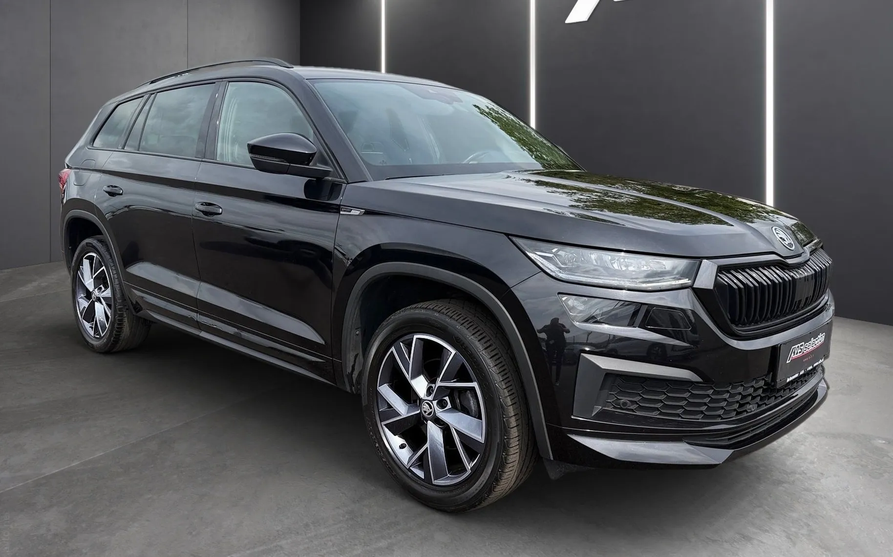 Zunanja slika - Škoda Kodiaq - 2.0 TDI Sportline DSG-ACC-Vl.kljuka 4x ogr.sedeži. - 2