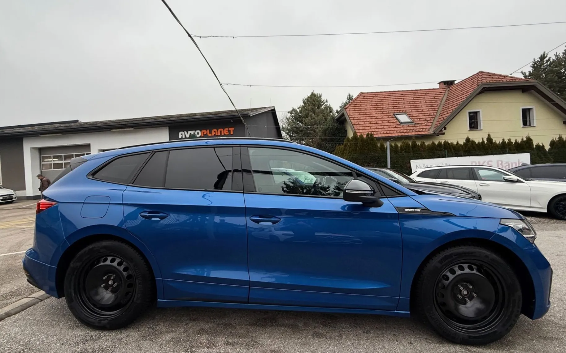 Zunanja slika - Škoda Enyaq - IV 80X SPORT LiNE MATRIX  ACC WEBASTO ALU 20 KLJUKA - 5