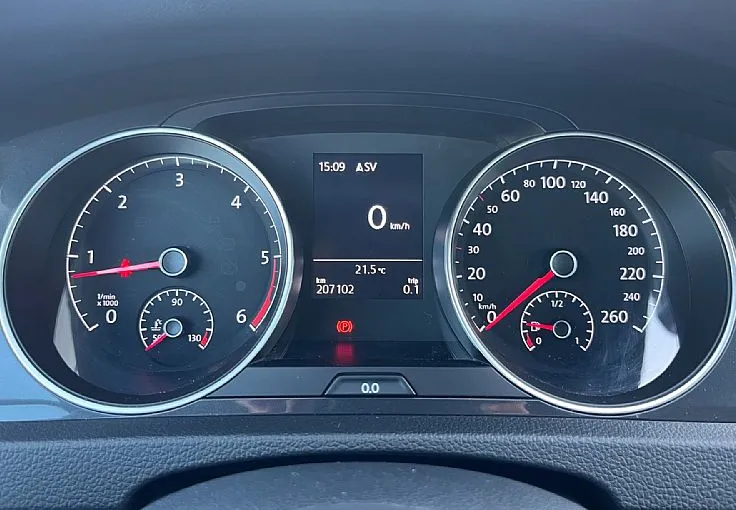 Zunanja slika - Volkswagen Golf - Variant 1.6 TDI - 9