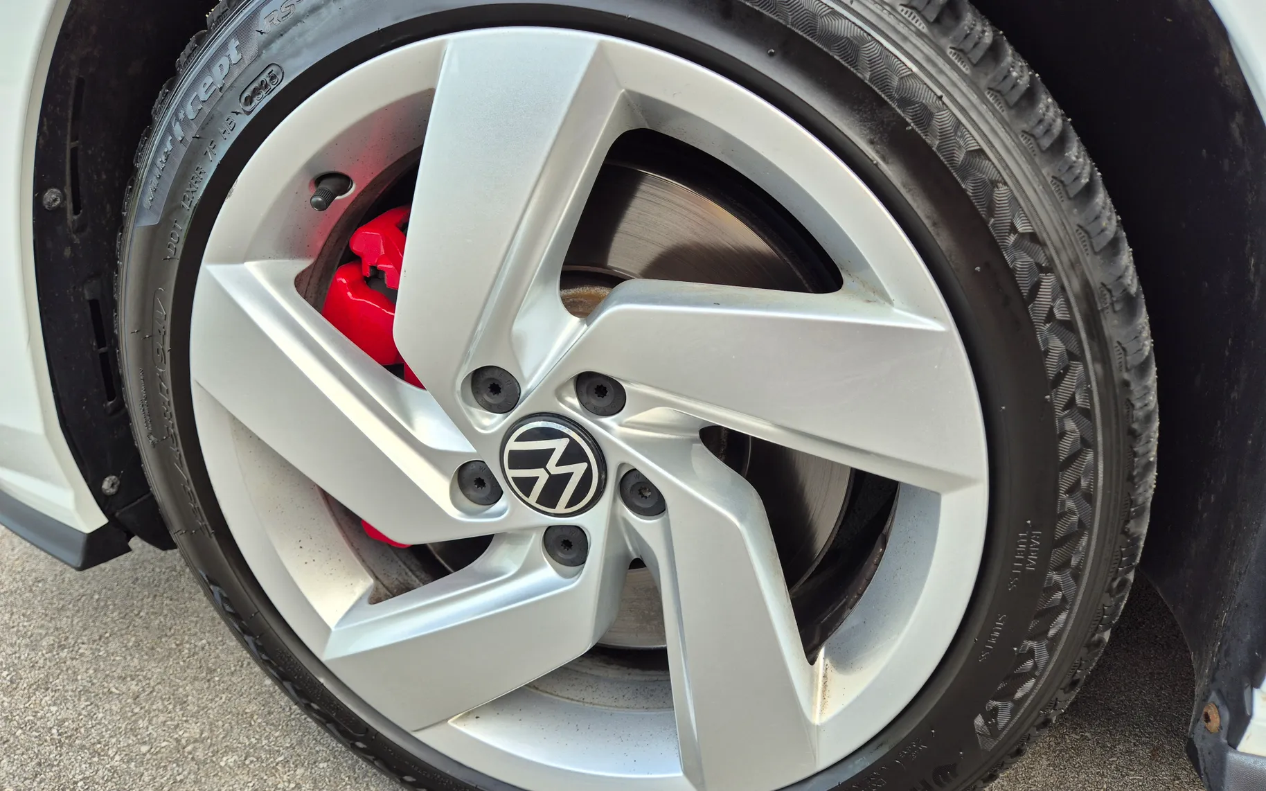 Zunanja slika - VW Golf - 2.0 TSI - 8