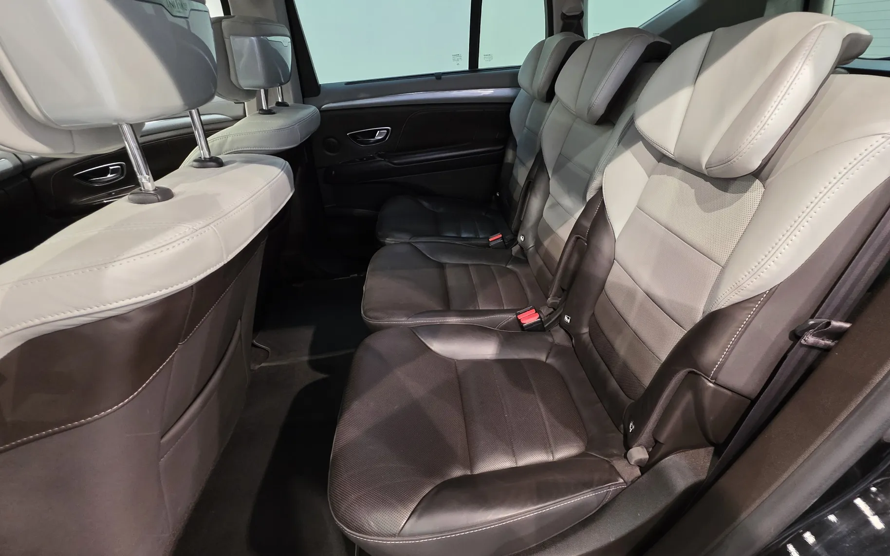 Zunanja slika - Renault Espace - dCi 160 Initiale Paris EDC SLO ACC PANO 4CONTROL LED - 16