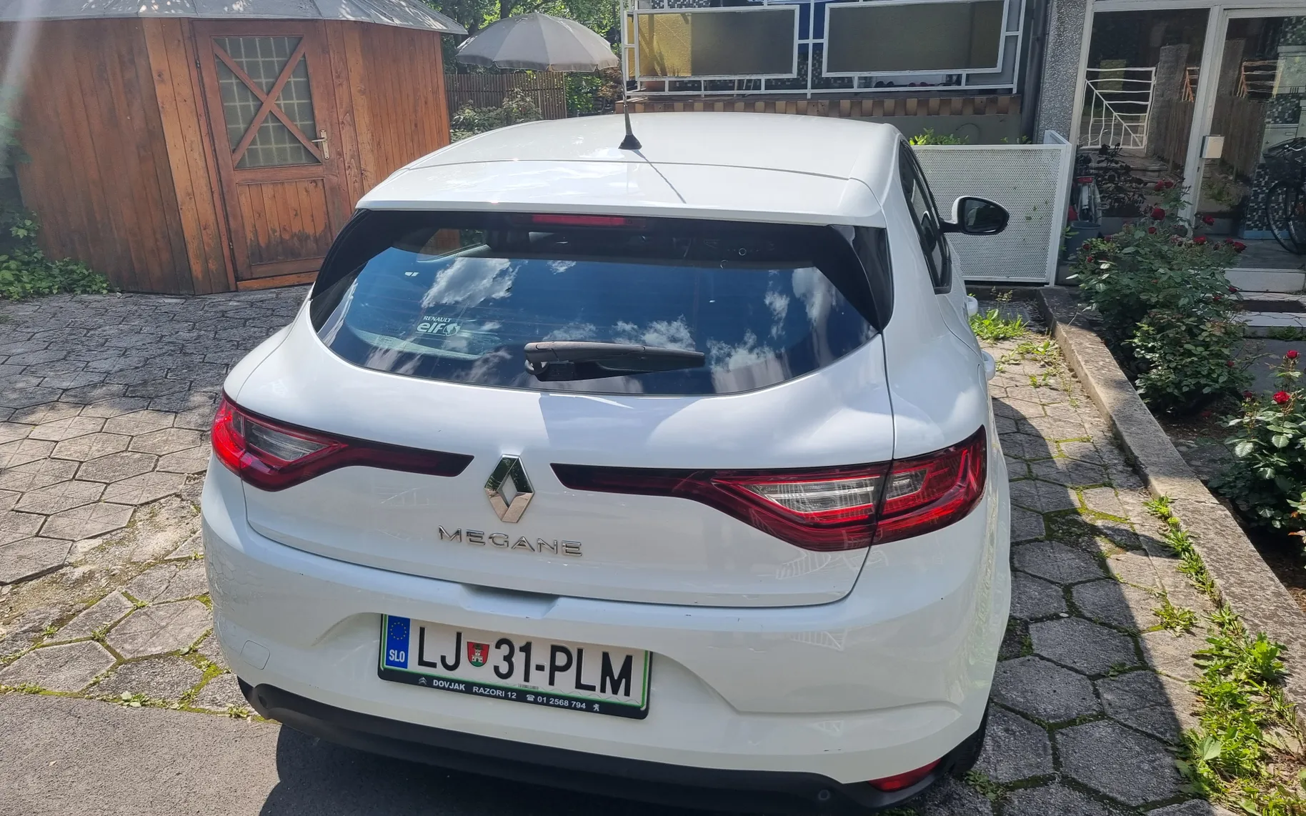 Zunanja slika - Renault Mégane - Z dvižnimi vrati zadaj - 2
