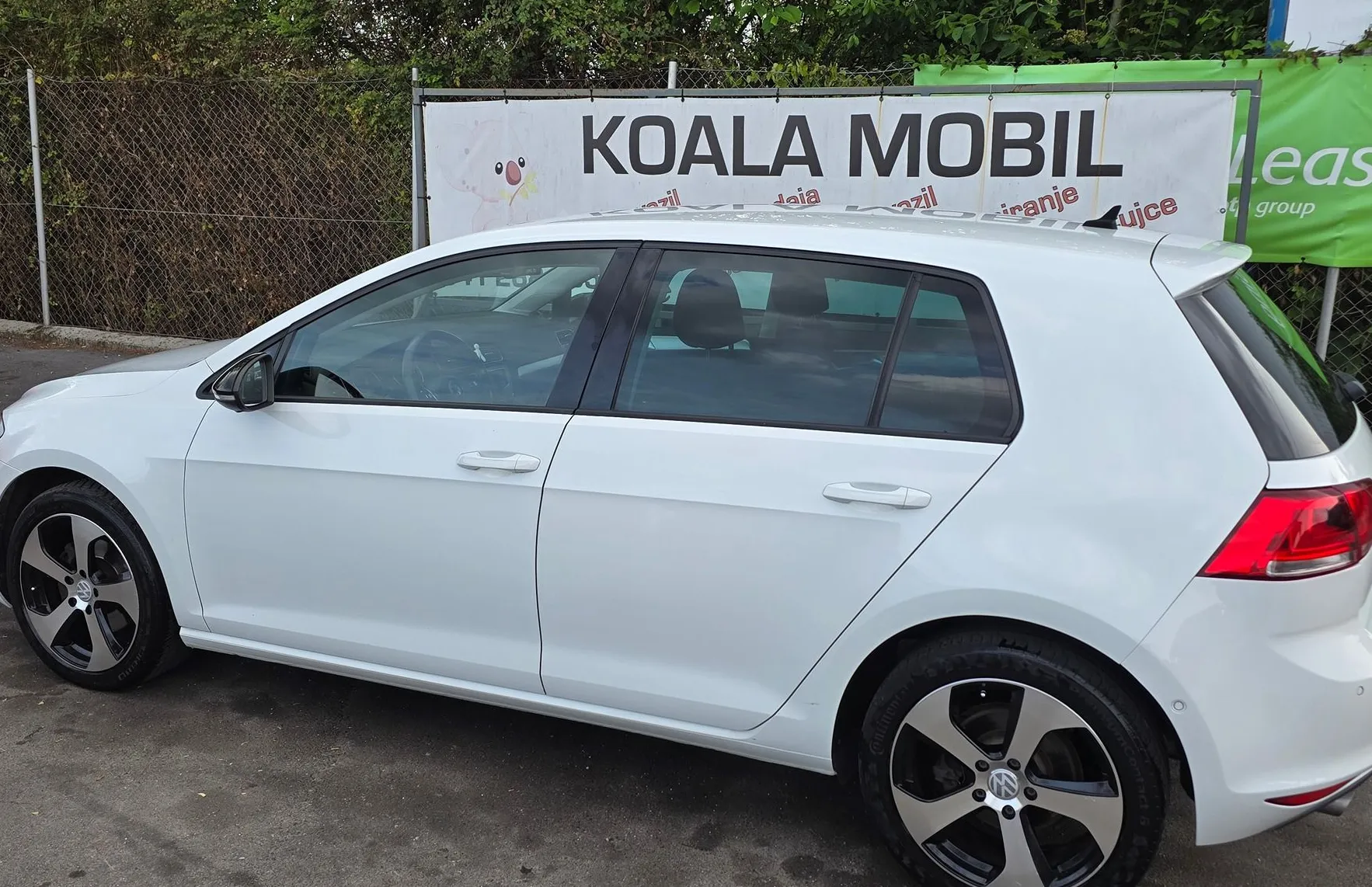 Zunanja slika - Volkswagen Golf - 2.0 TDI BMT CUP EDITION ALU PLATIŠČA-NAVI-PDC - 7