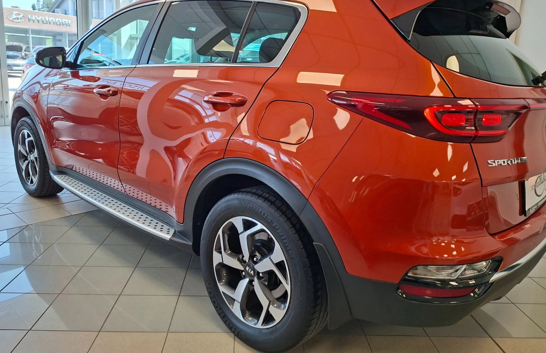 Zunanja slika - KIA Sportage - 2WD 1.6 GDI LX Edition ISG-1.LAST-SLO-LED-KAMERA- - 3