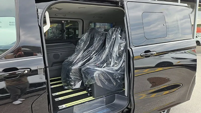 Zunanja slika - Ford E-Transit Custom - 2.0 TDCi L1H1 Titanium X Avt. AKCIJSKA PONUDBA - 5