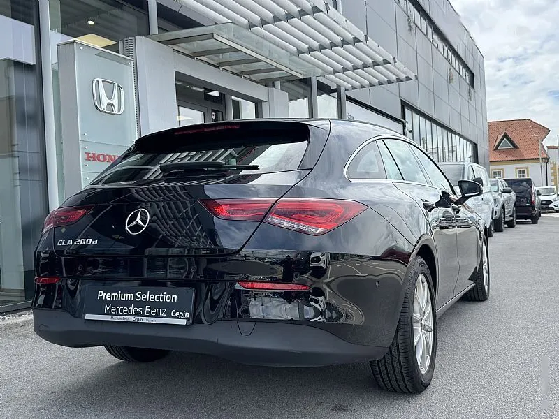 Zunanja slika - Mercedes-Benz CLA-Razred - 200D|AUT|SB|LED|NAVI|DIGITAL|SLO|PREMIUM| - 5