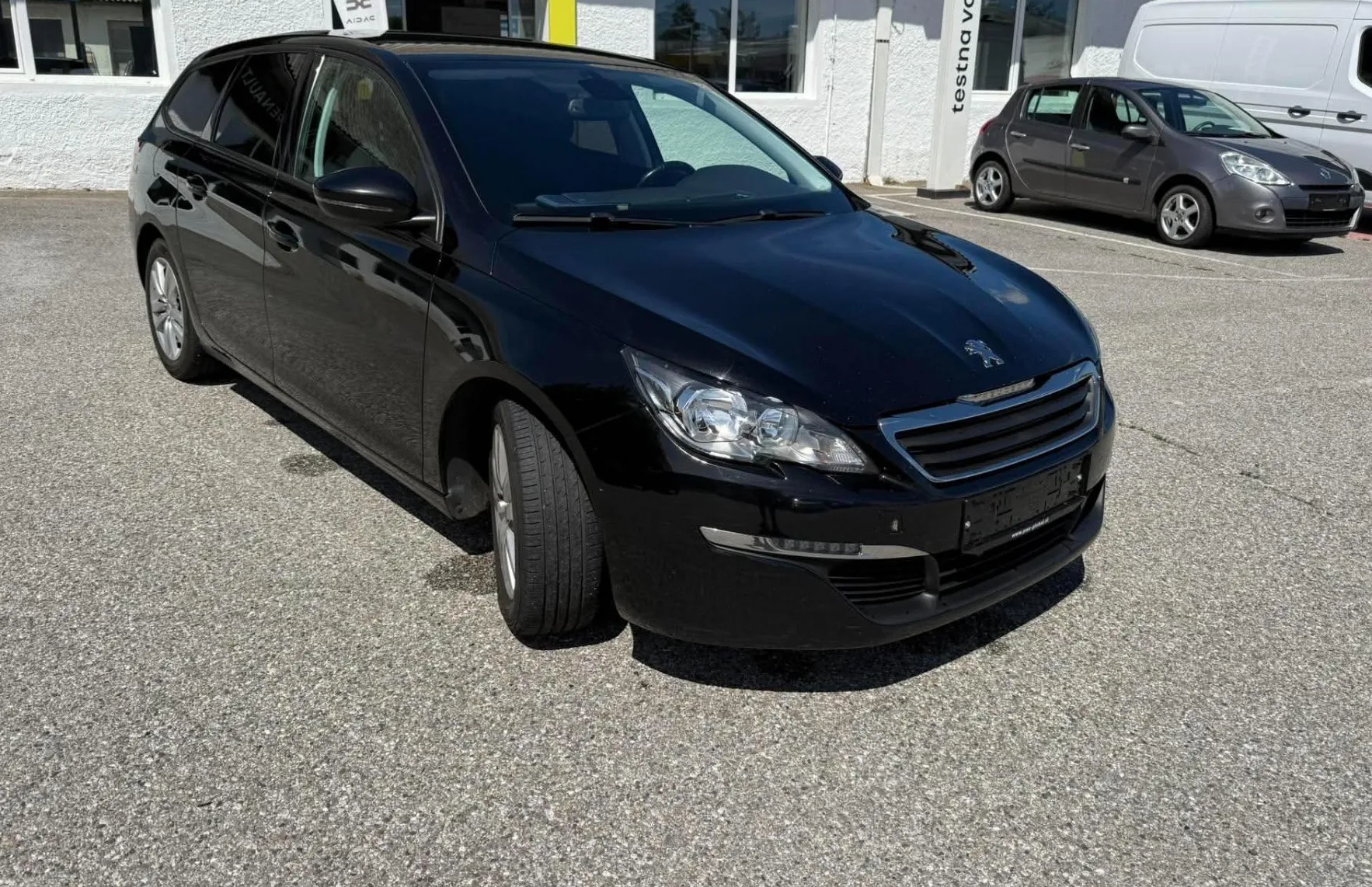 Zunanja slika - Peugeot 308 - SW 1.6 BlueHDI Active - 2