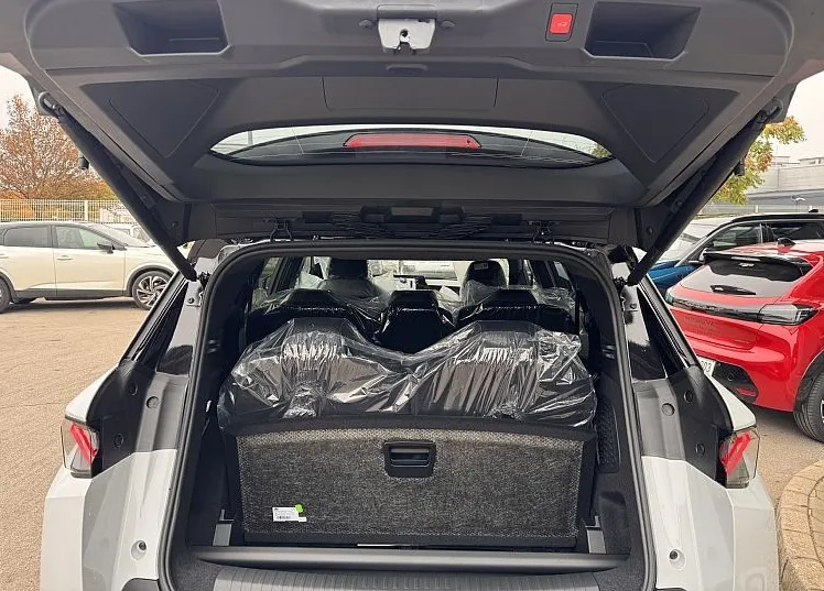 Zunanja slika - Peugeot 5008 - GT HIBRID 145 e-DCT - 12
