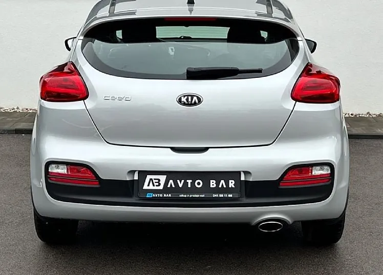 Zunanja slika - KIA Pro_Ceed - 1.4 CVVT+SLO+SAMO 97.888km+USB - 7