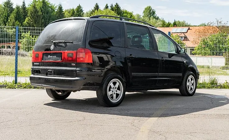 Zunanja slika - VW Sharan - 1.9 TDI  PDC Kamera Tehnični celo leto - 5