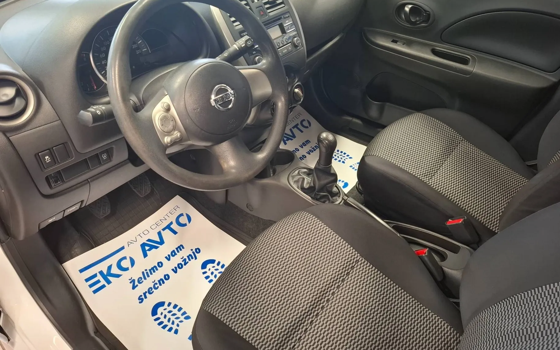 Notranja slika - Nissan Micra - 1.2 Acenta 5 VRAT-KLIMA-SLO-ODLIČNO OHRANJENA - 10