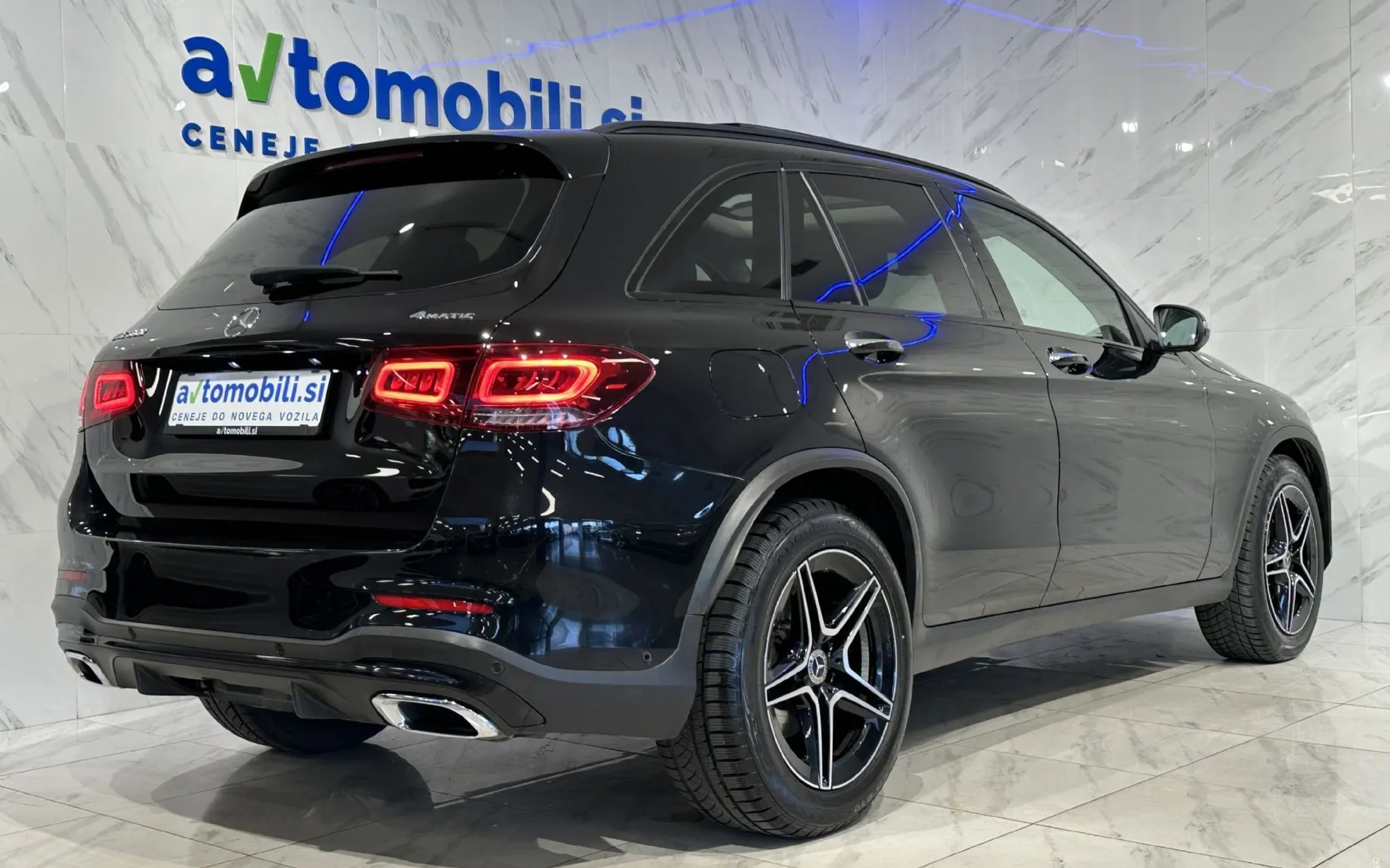 Zunanja slika - Mercedes-Benz GLC-Razred - 300 4Matic |AMG|Pano|ACC|360K|Burmester|Kljuka|... - 4