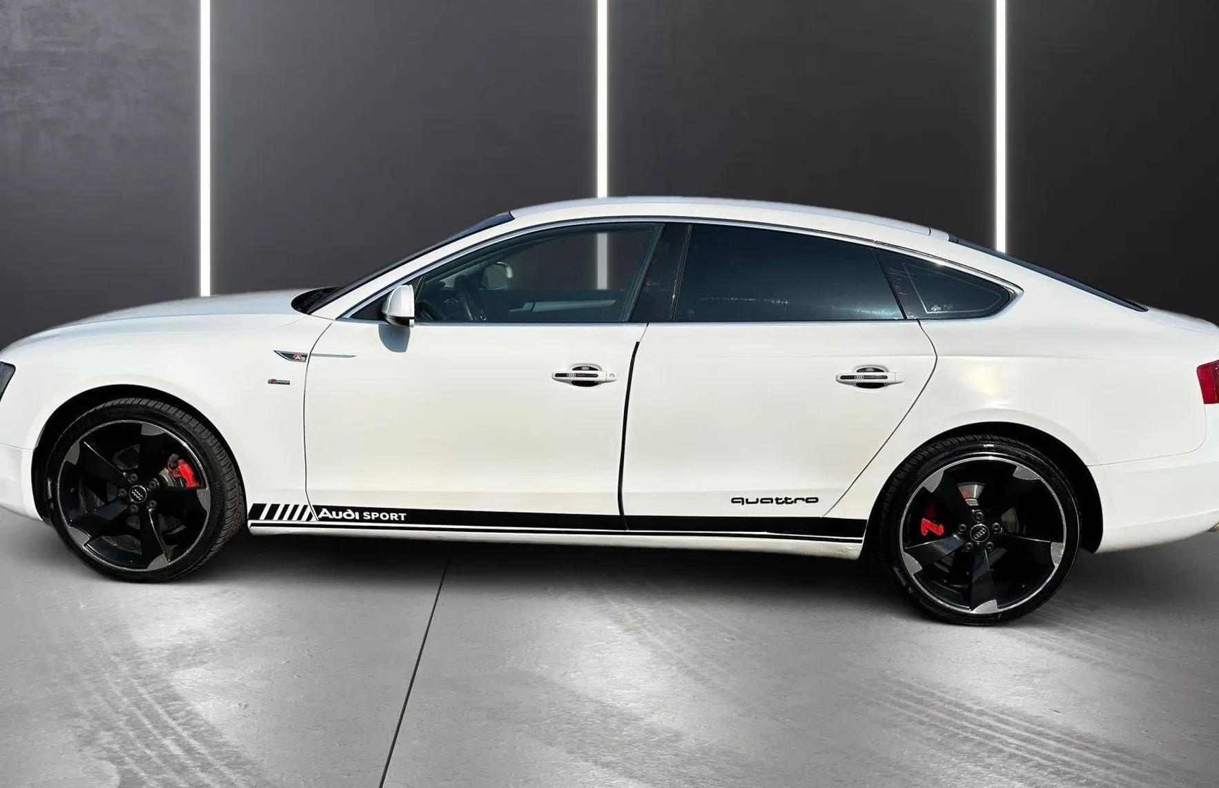 Zunanja slika - Audi A5 - Sportback 2.0 TDI QUATTRO S-LINE BI-XENON TEMPOMAT HI-FI T.. - 4