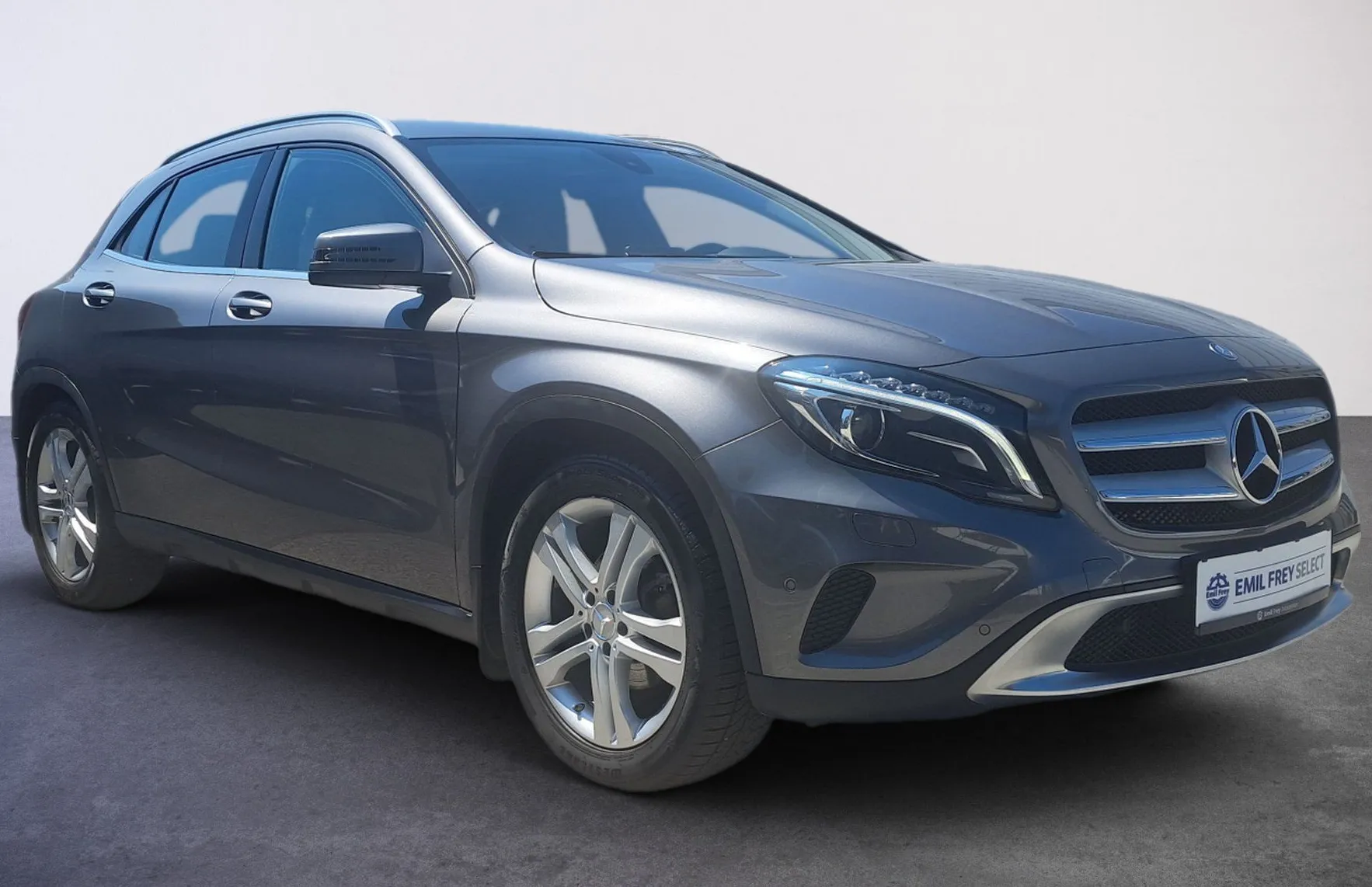 Zunanja slika - Mercedes-Benz GLA-Razred - GLA 180 d Urban - 1