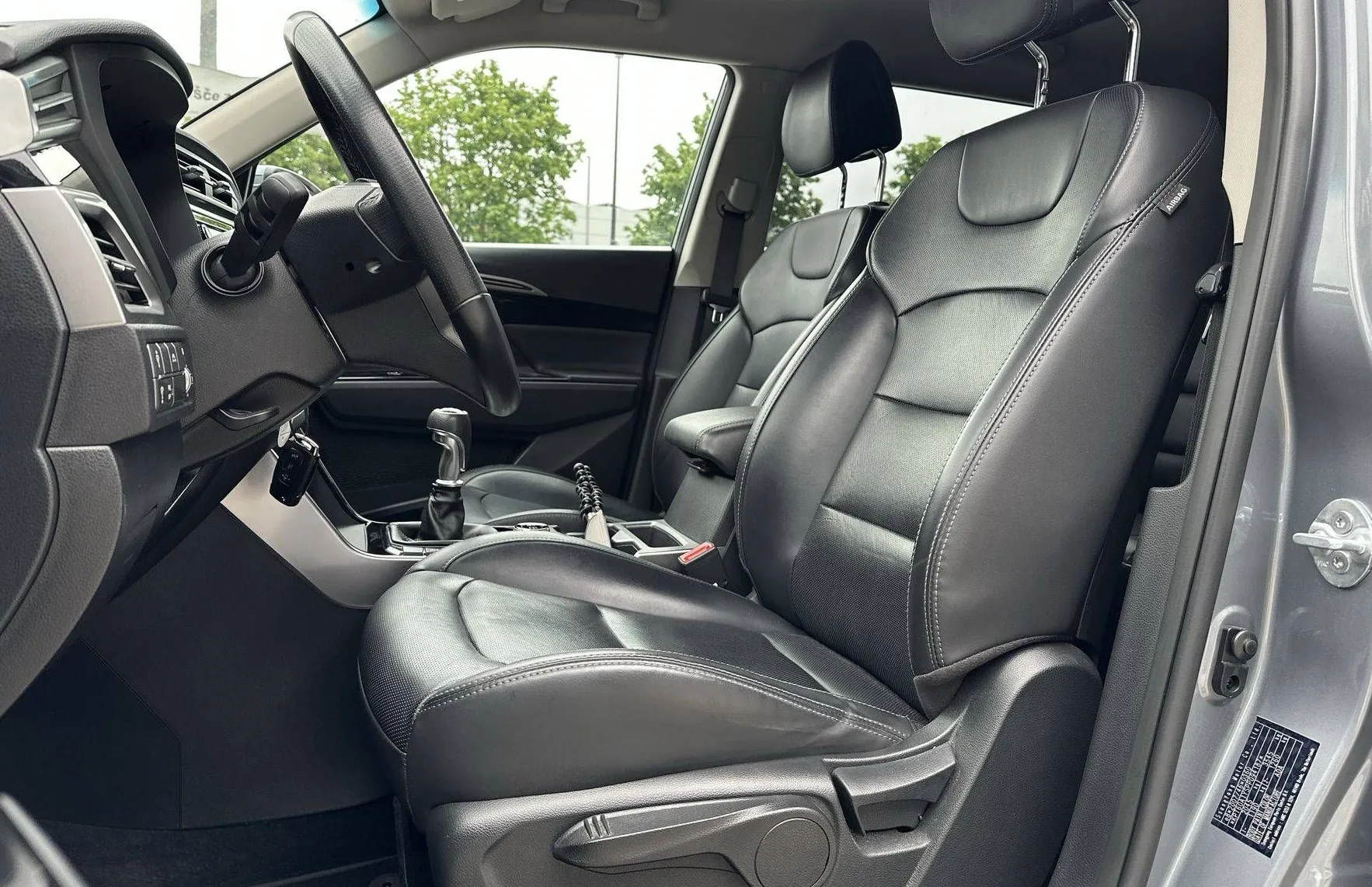 Zunanja slika - KG Mobility Korando - 4x4 1.5 T-GDI Exclusive - 10