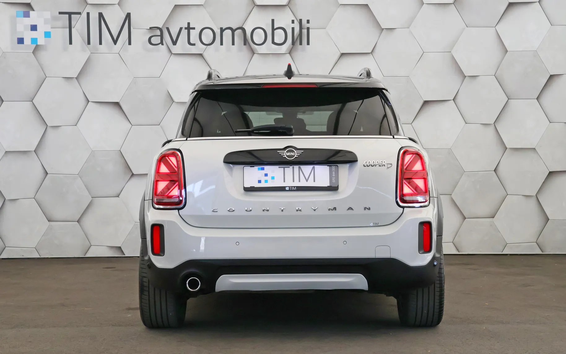 Zunanja slika - MINI Countryman Cooper - D 2.0d Aut Essential Trim 150KM - 6