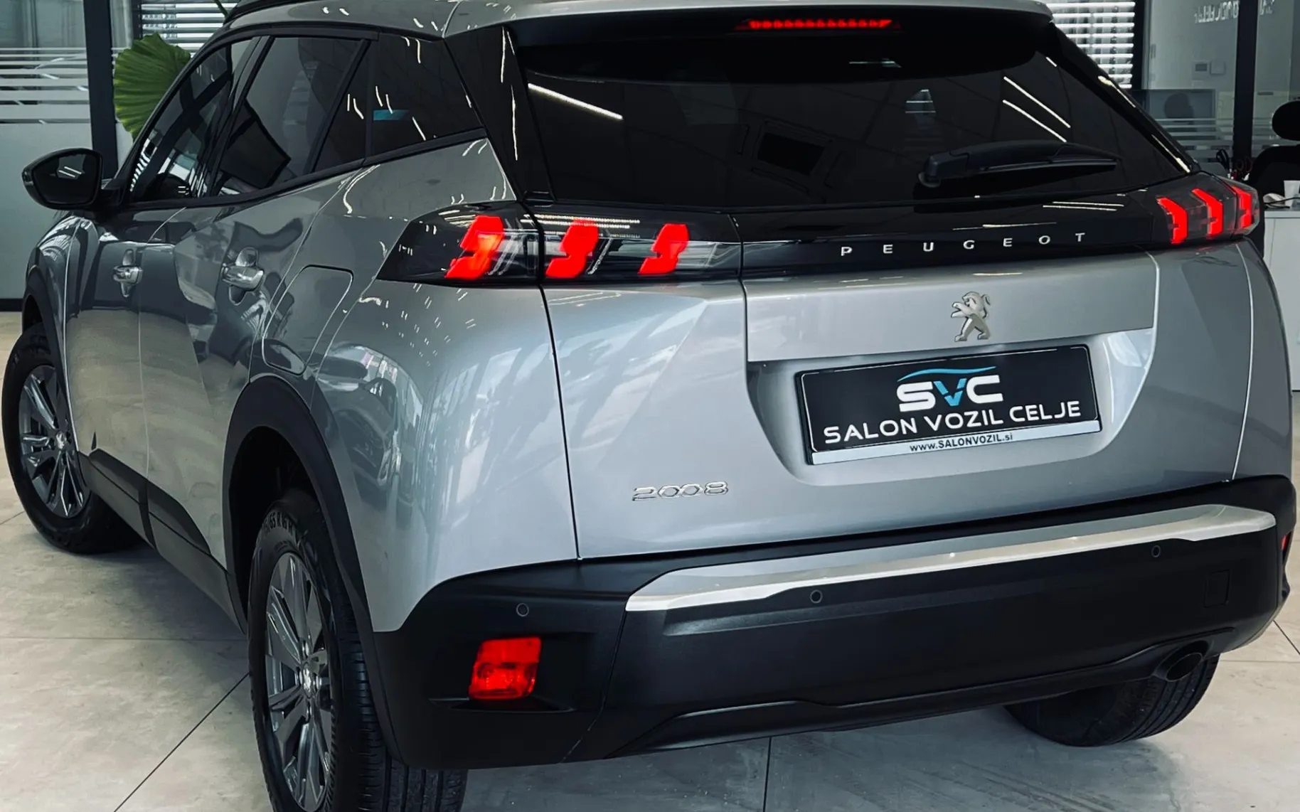 Zunanja slika - Peugeot 2008 - 1,2 PureTech 100 S&S Allure - 7
