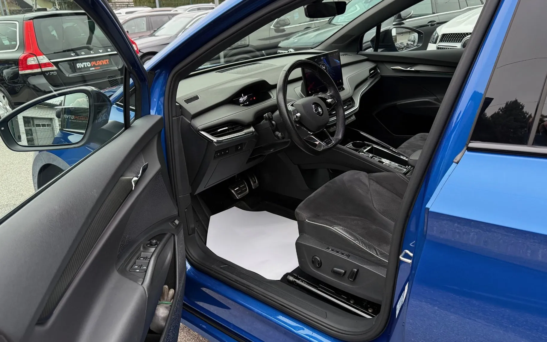 Zunanja slika - Škoda Enyaq - IV 80X SPORT LiNE MATRIX  ACC WEBASTO ALU 20 KLJUKA - 12