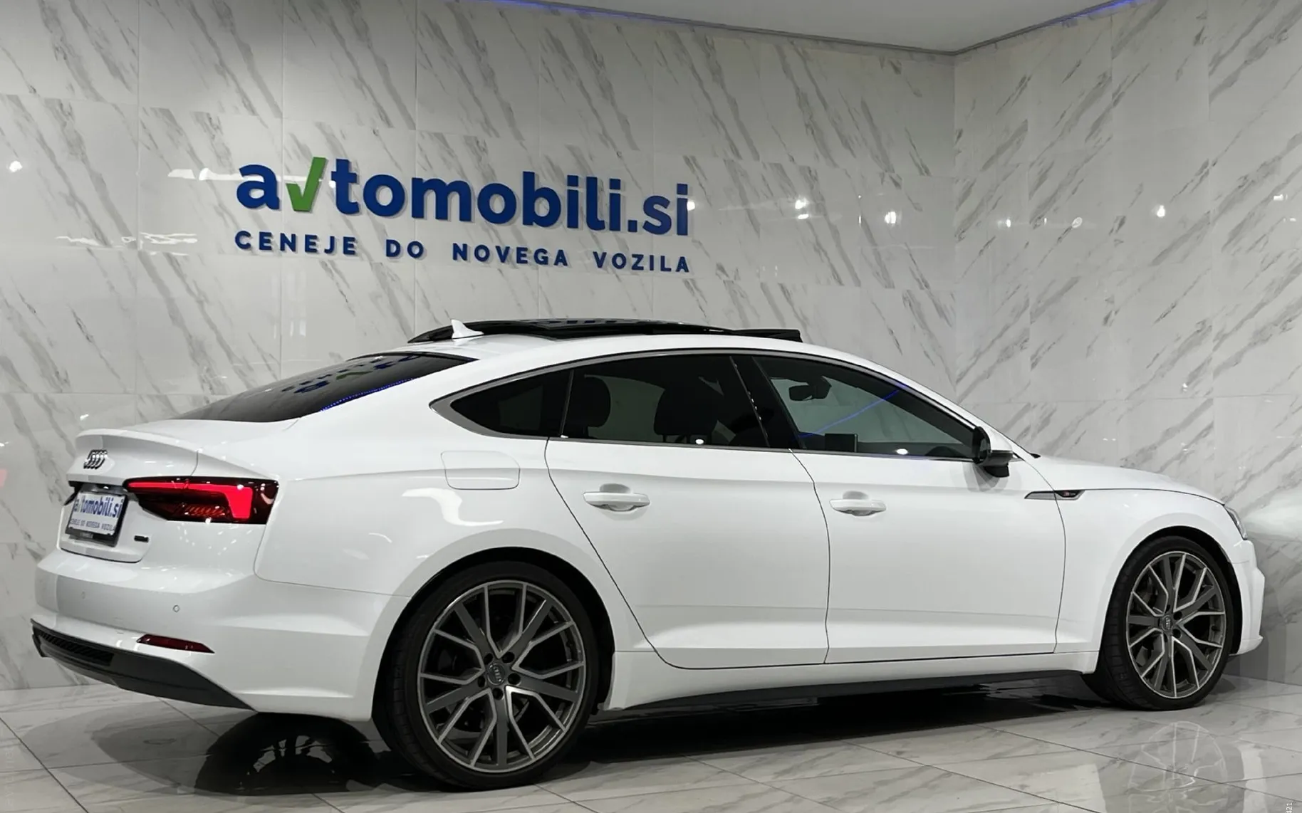 Zunanja slika - Audi A5 Sportback - 50 TDI|S-line|Q|Temp.|Pano|Kamera|HUD|Memory... - 5