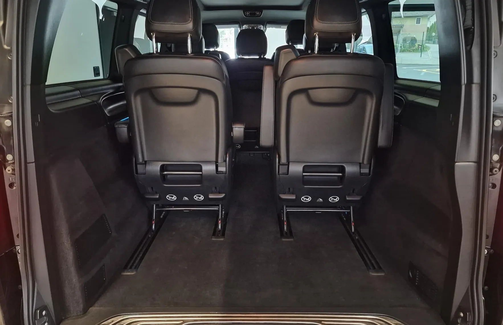 Zunanja slika - Mercedes-Benz V-Razred - V 300d LONG|AMG LINE|4X4|PAN|360|BURMESTER| - 9