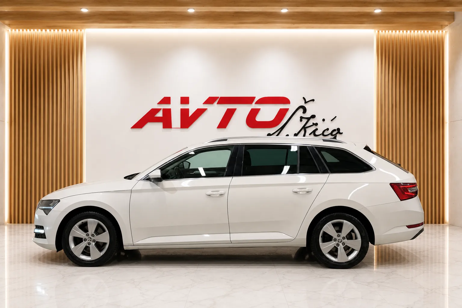 Zunanja slika - Škoda Superb - 2.0 TDI-DSG-SPORT LINE-FULL LED-NAVI-KAMERA-TEMPO - 3