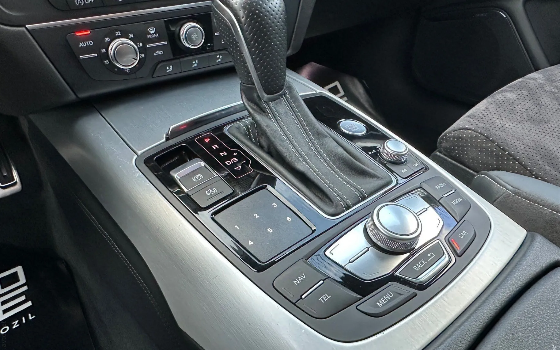 Notranja slika - Audi A6 - 3.0 TDI QUATTRO•235KW•BI-TURBO•ŠIBEDAH•MATRIX•NA - 12