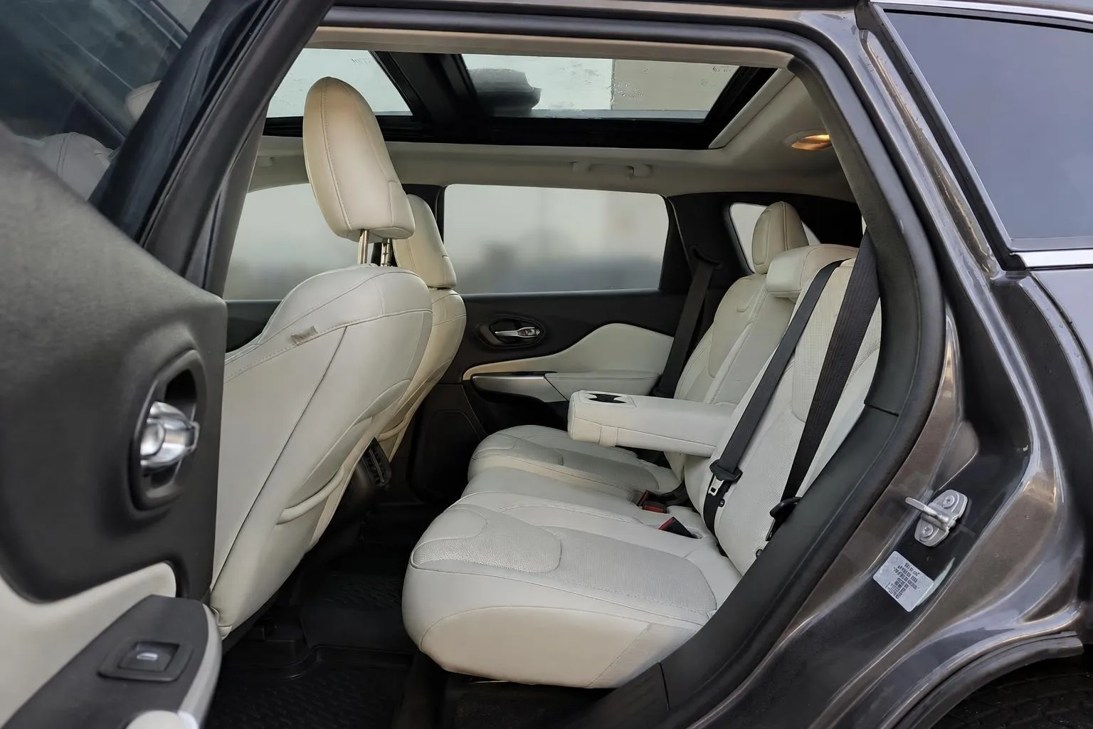 Notranja slika - Jeep Cherokee - 2.2 CRD AWD Avt.-KAMERA-PANORAMA-LED-GARANCIJA... - 11