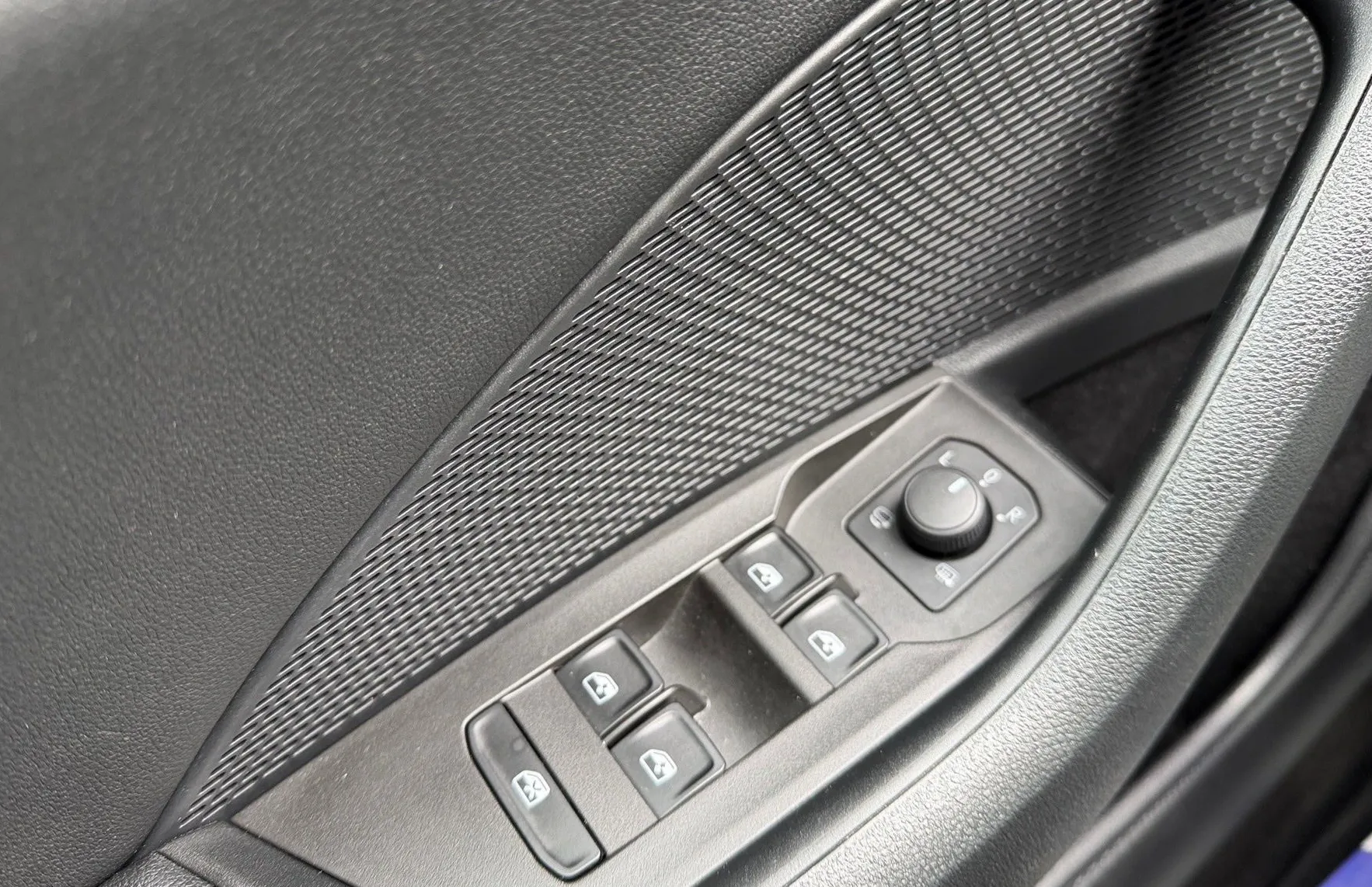 Zunanja slika - Škoda Octavia - Combi 2.0 TDI Sportline DSG-DCC-LED-Tempomat-PDC.. - 19