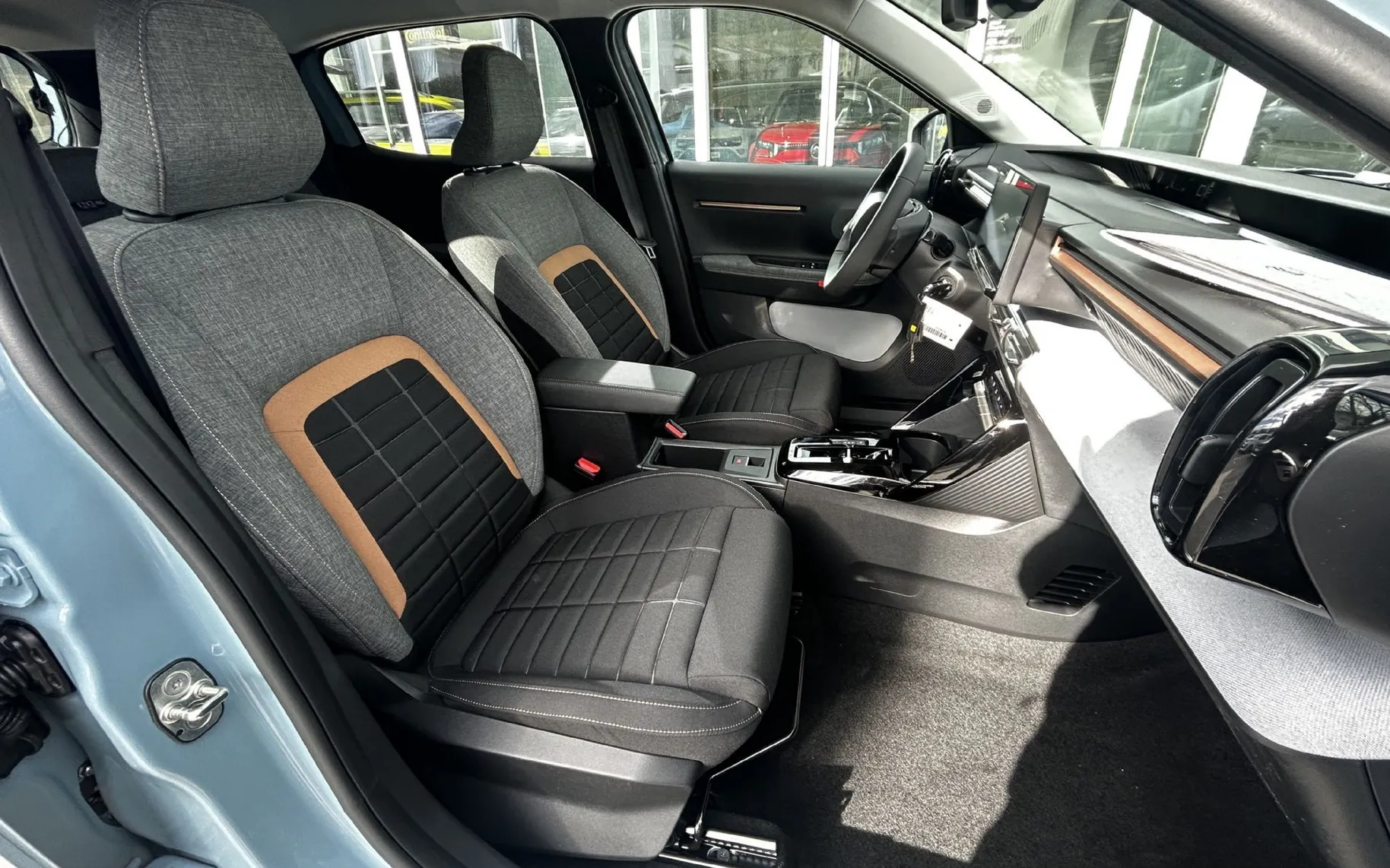 Zunanja slika - Citroën C3 Aircross - Hybrid145 ëDCS6 PLUS - 10