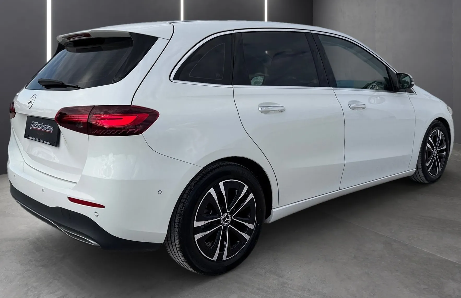Zunanja slika - Mercedes-Benz B-Razred - B 200 d DCT Advanced Plus-Keylees-LED-PDC-Kamera - 3