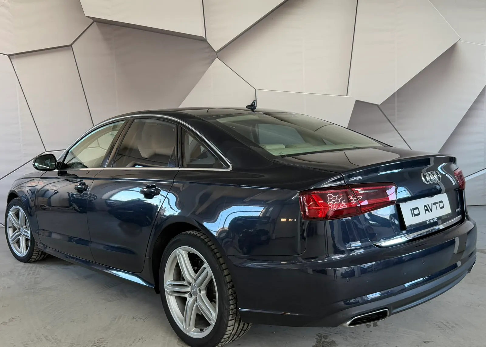 Zunanja slika - Audi A6 - 3,0 TDI Q AUT. - 3