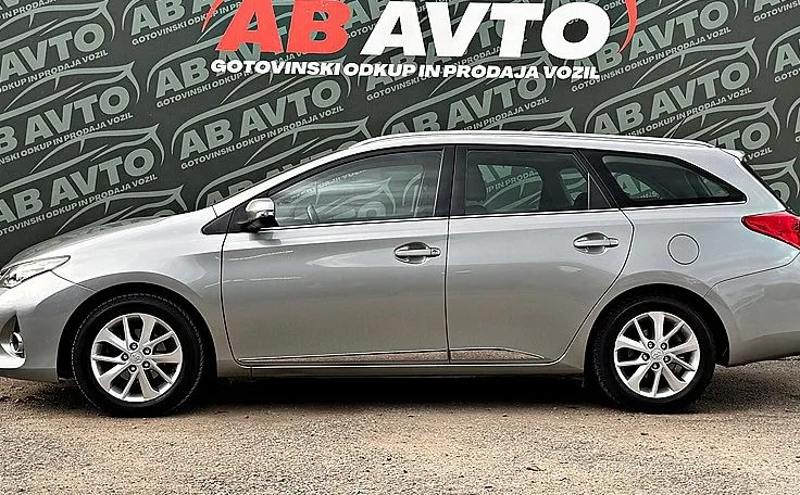 Zunanja slika - Toyota Auris - 1.6 TS+97KW+SLO+ALU+XENON+PRIKLOP+BREZ POLOGA+TOP - 8