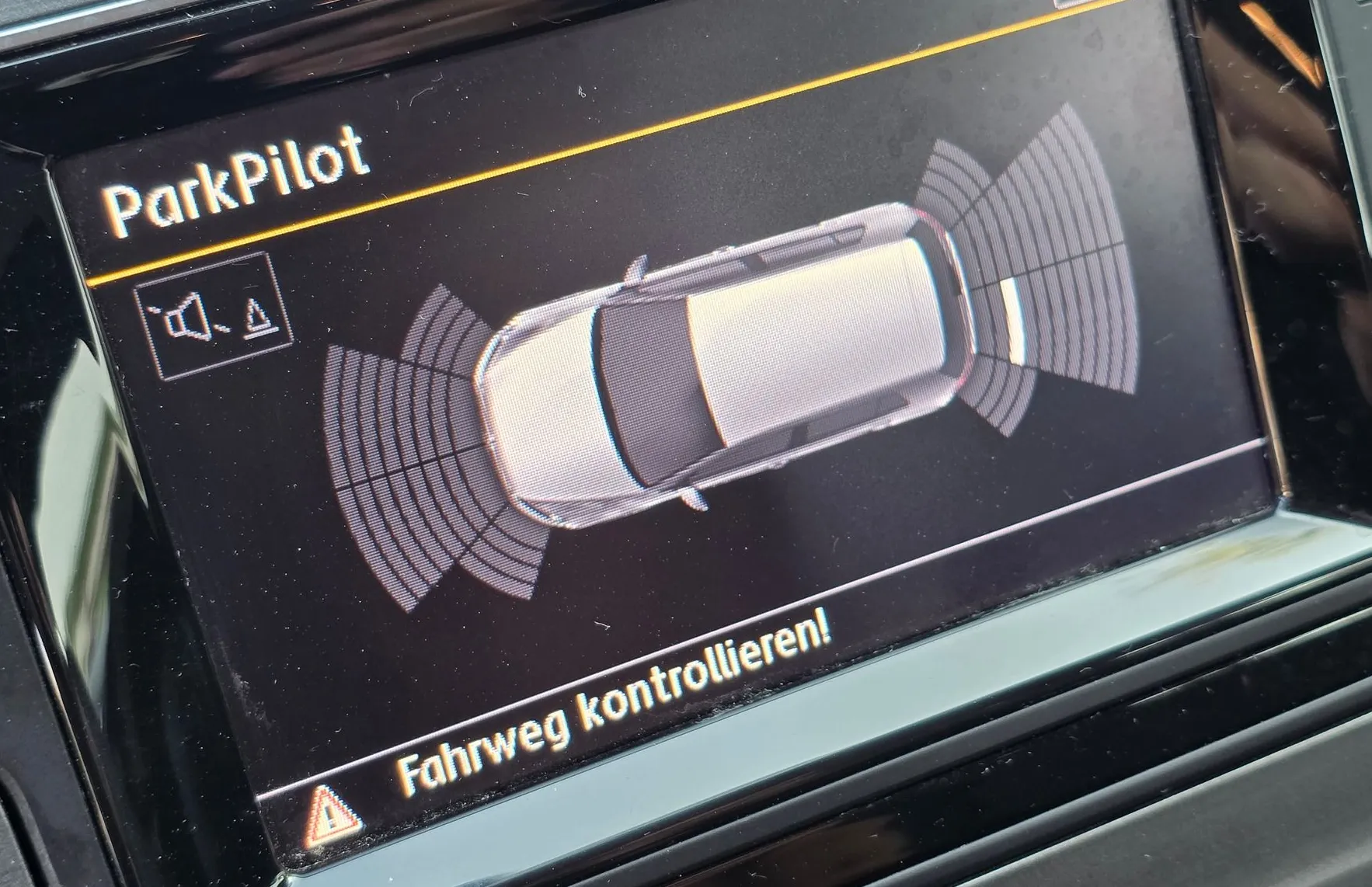 Zunanja slika - Volkswagen Golf - 2.0 TDI BMT HIGHLINE DSG GRETJE SEDEŽEV-ALU-PDC - 16