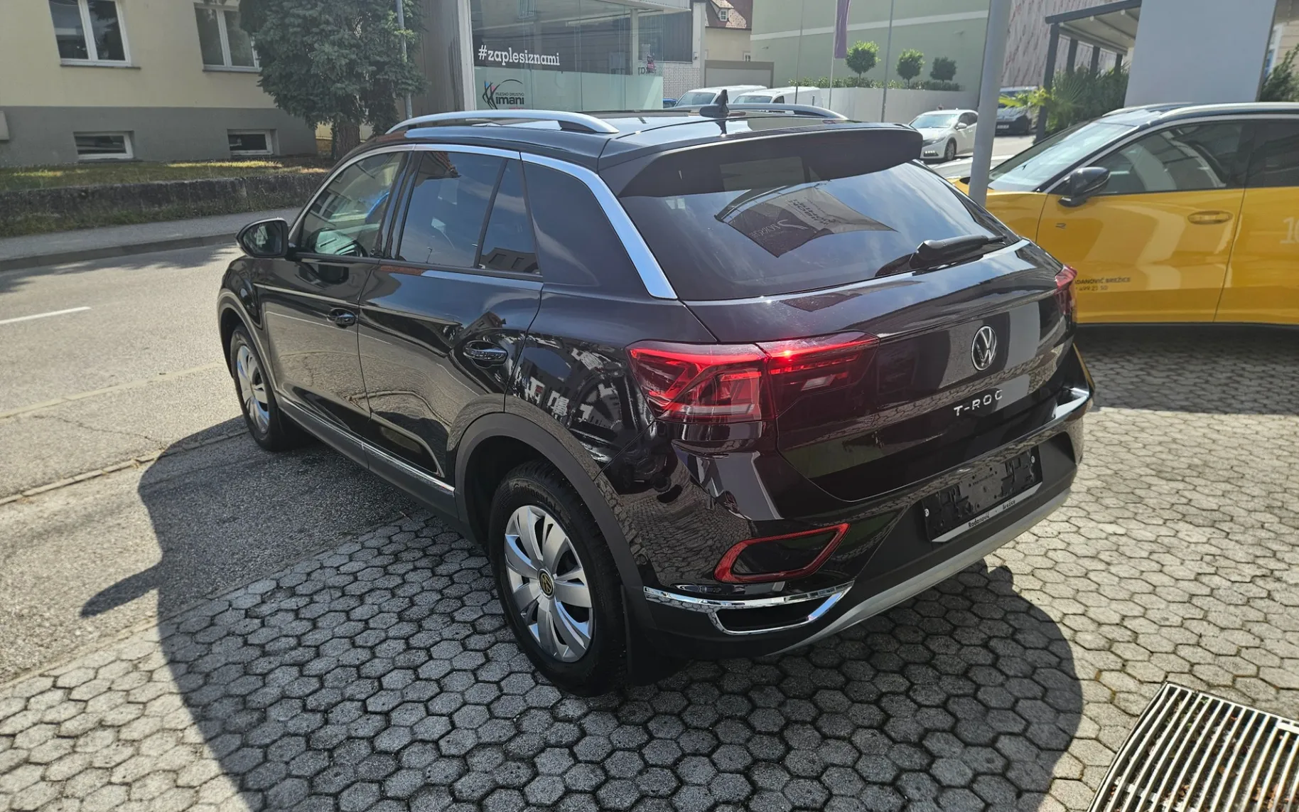 Zunanja slika - Volkswagen T-Roc - 1.5 TSI Style DSG - 4