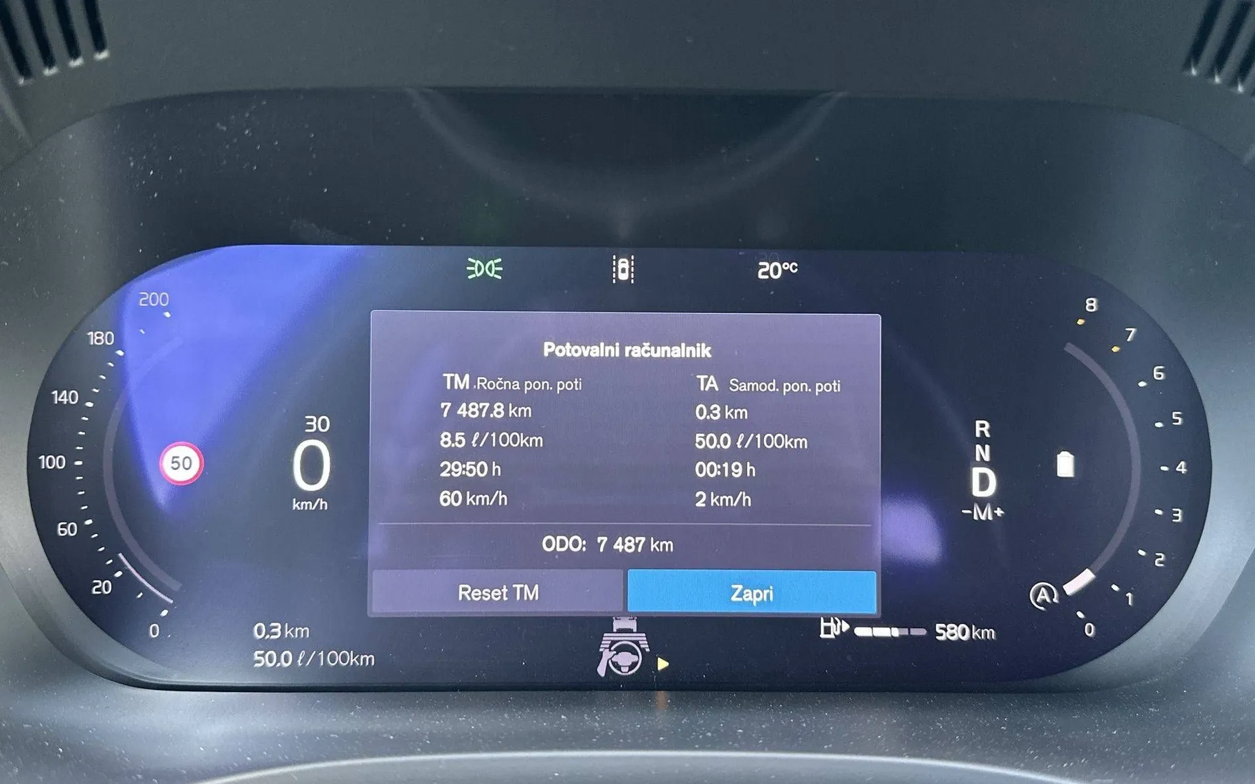 Notranja slika - Volvo XC60 - B5P AWD Black Edition Avt. BLISS ACC MEMORY. GRET. - 15