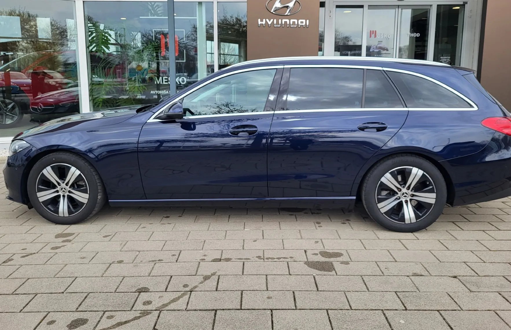 Zunanja slika - Mercedes-Benz C-Razred - C 200 d AT9 navi-led-alu-pdc-virtual-acc-kamera - 3