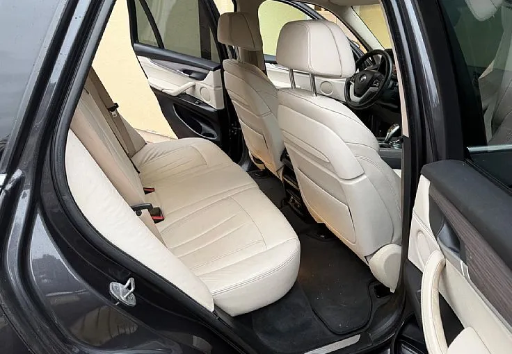 Zunanja slika - BMW X5 - serija : xDrive30d AUT SLO LEDER ALU19 KAMERA KLJUKA MEMORY - 12