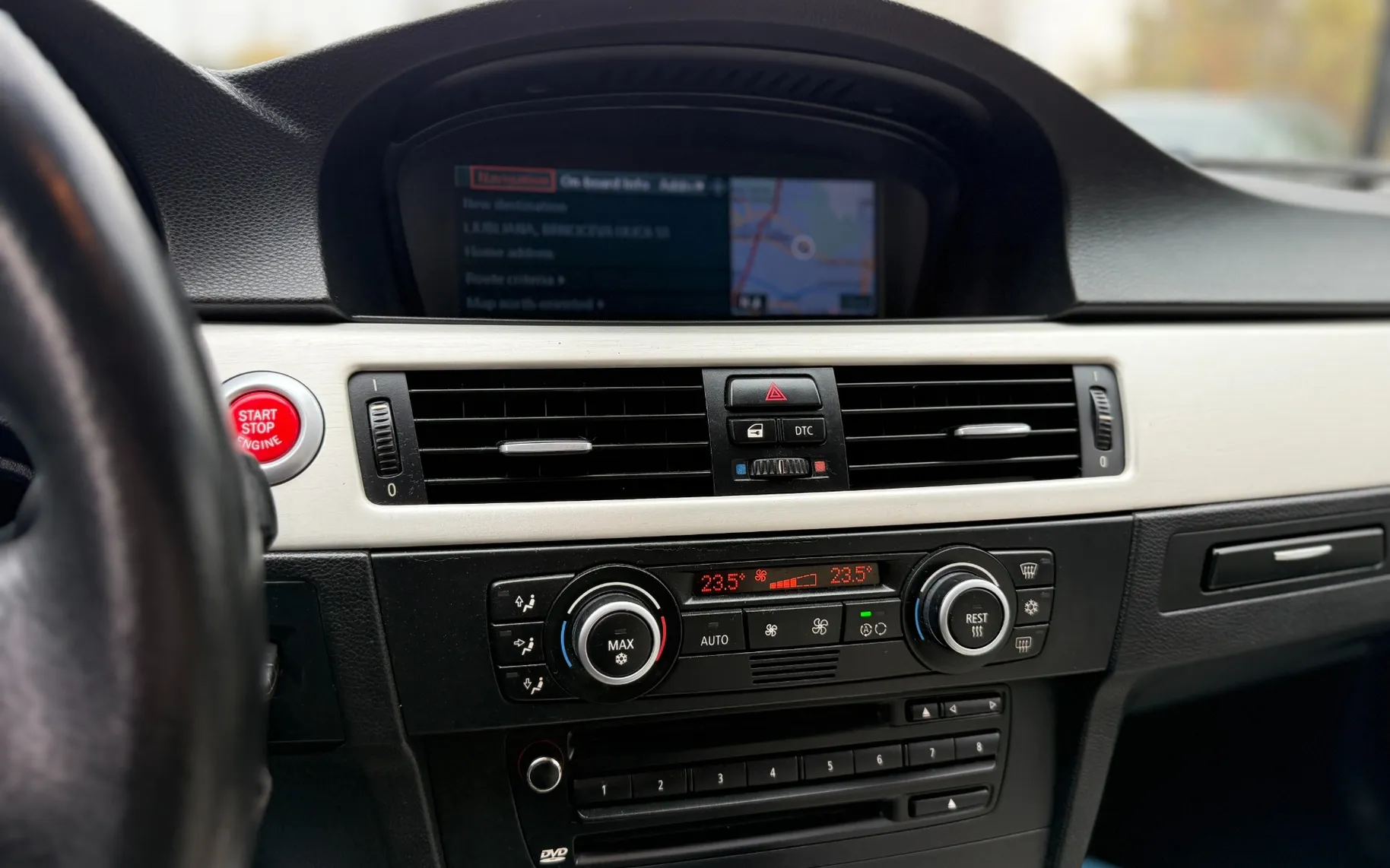 Zunanja slika - BMW Serija 1 - 320d | Usnje | Navi | TOP OHRANJEN - 14
