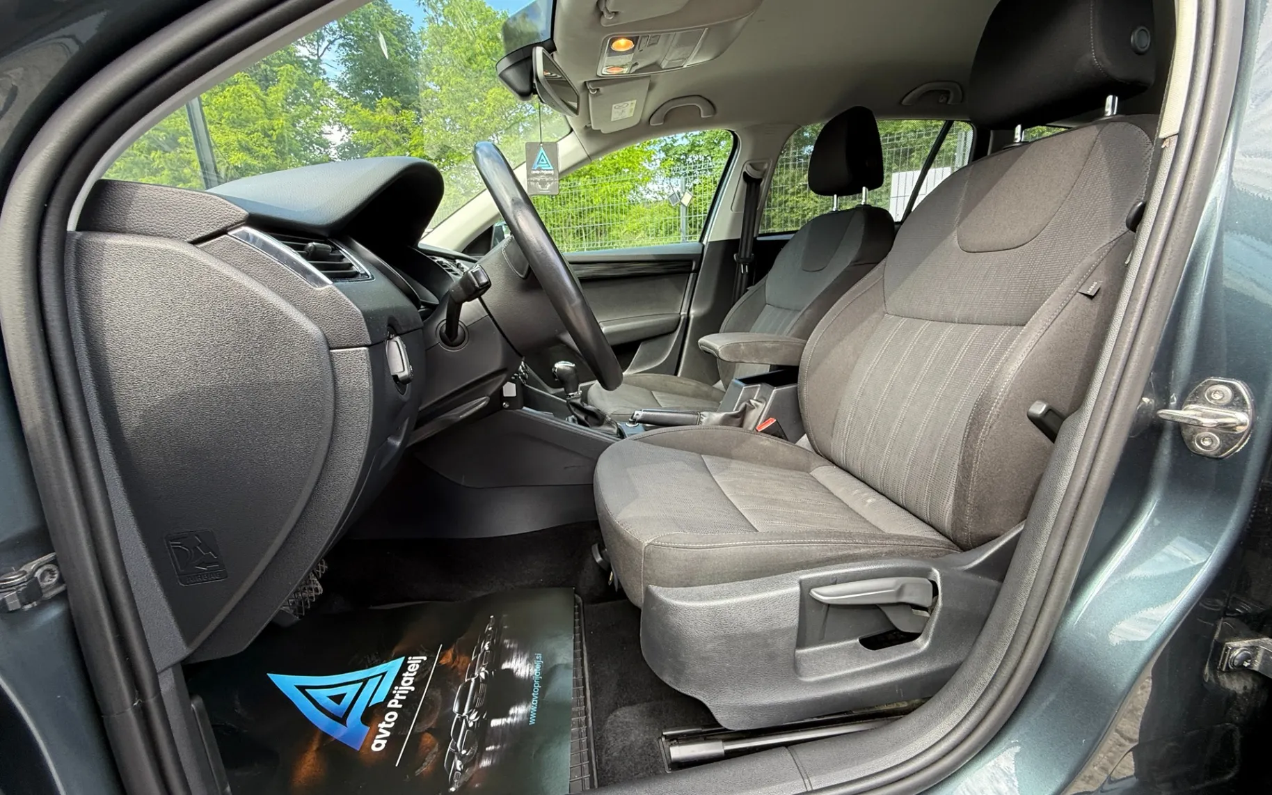Zunanja slika - Škoda Octavia - 2.0 TDI 110KW Avt - 17