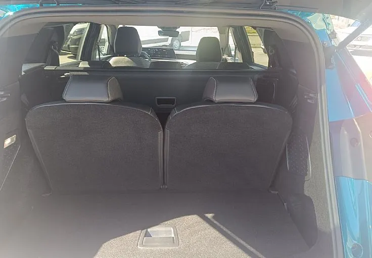 Zunanja slika - Peugeot 5008 - 1.2 MHEV (136) 145 Allure Avt.-KAMERA 360-NAVI - 8