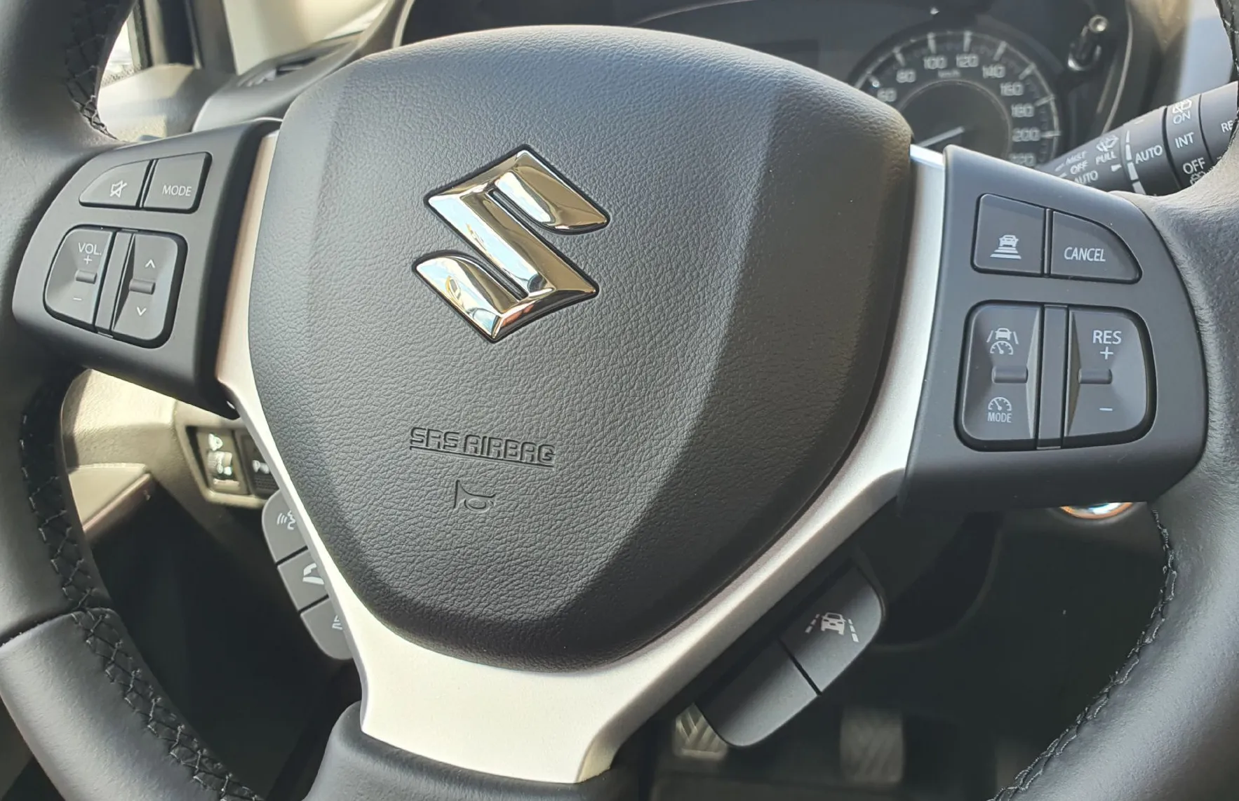 Zunanja slika - Suzuki S-Cross - 1.4 Boosterjet AllGrip Hibrid Premium - 16