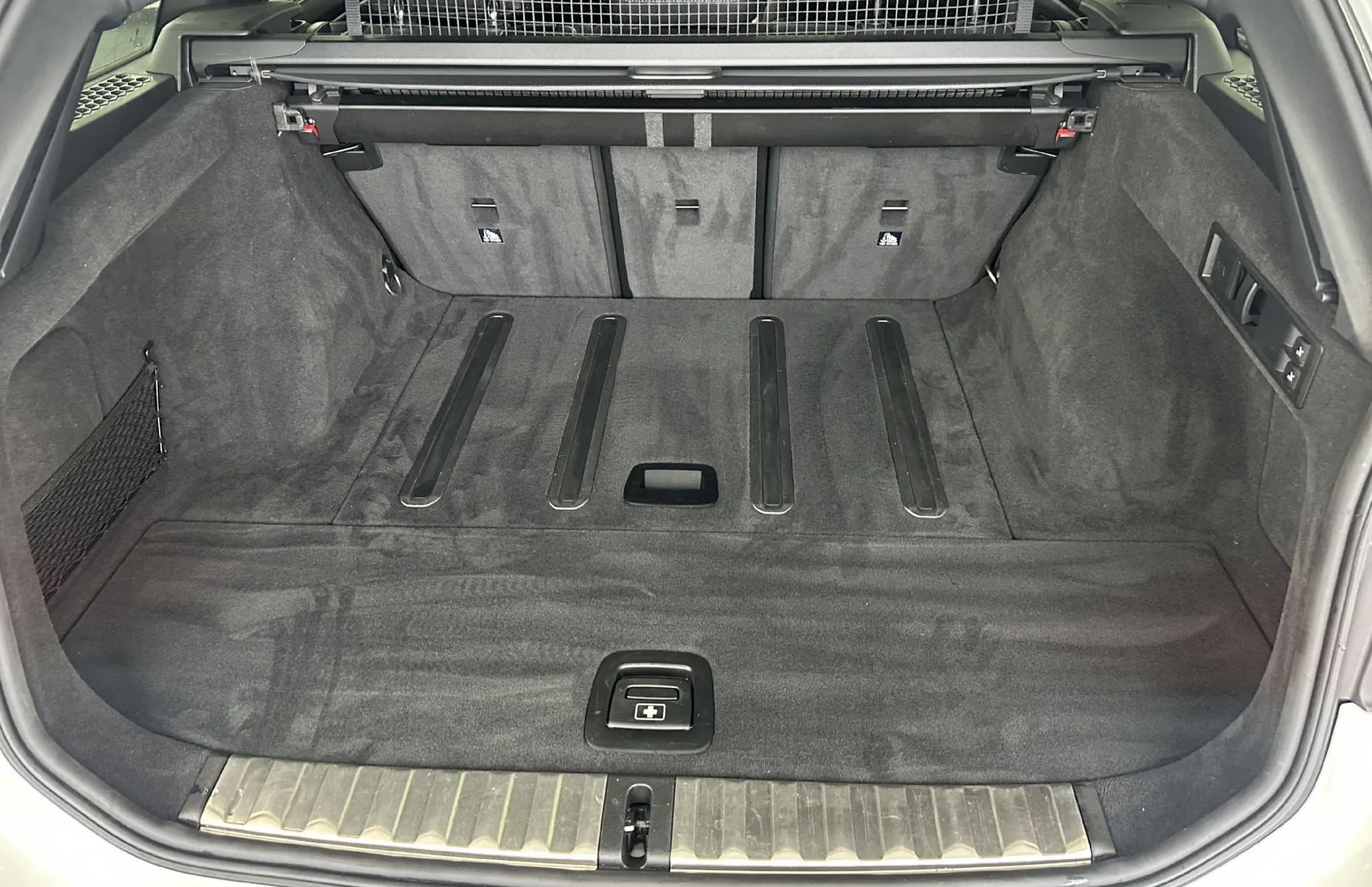 Zunanja slika - BMW Serija 3 - Touring: 330d Avt. M paket.KAMERA.USNJE.LED.SAMO 68.000 - 18