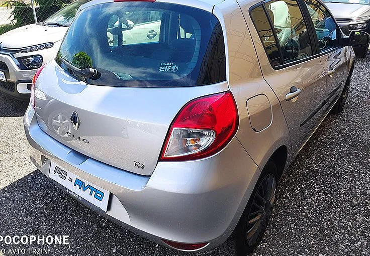 Zunanja slika - Renault Clio - 1.2 TCE-108.000 KM-SLO-1.LASTNIK-KLIMA-VELIKI SERV - 4